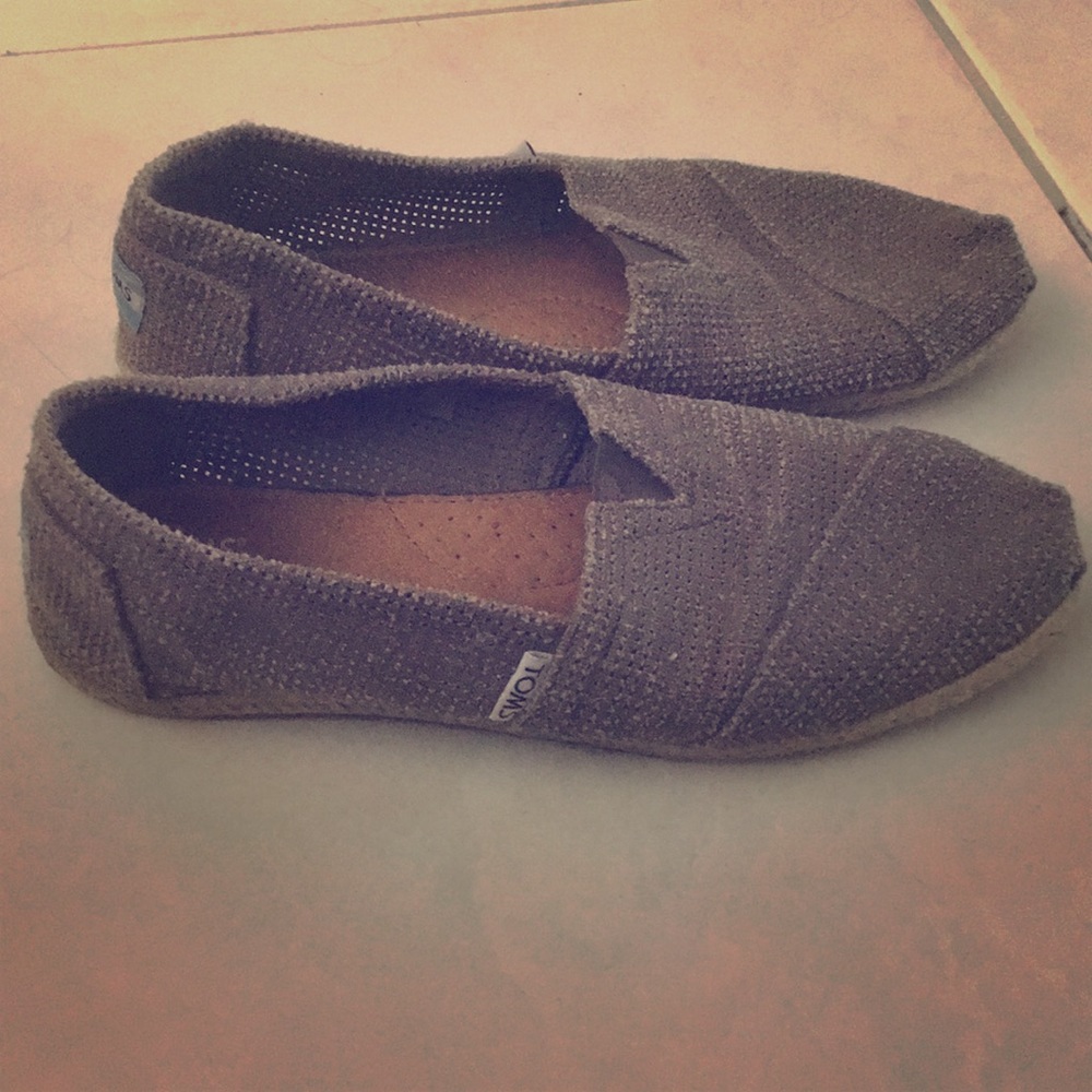 TOMS boho flats